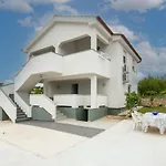 Apartment Cupic 1 By Interhome