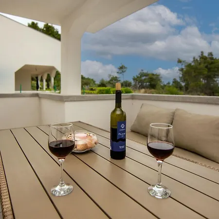 Cupic 1 By Interhome *