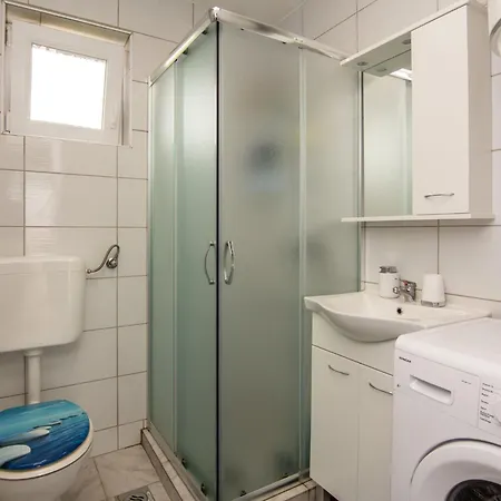 Cupic 1 By Interhome ヴィル